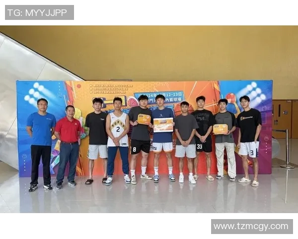 广州篮球队以85分领跑精英赛积分榜展现强劲实力