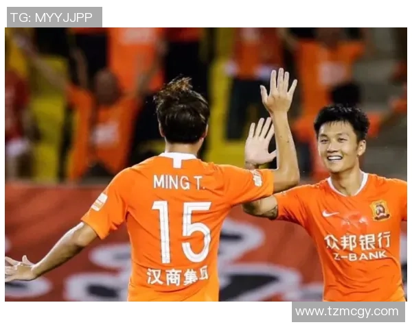 青春无畏追梦路足球明星的奋斗与荣耀宣言 青春无畏追梦路足球明星的奋斗与荣耀宣言